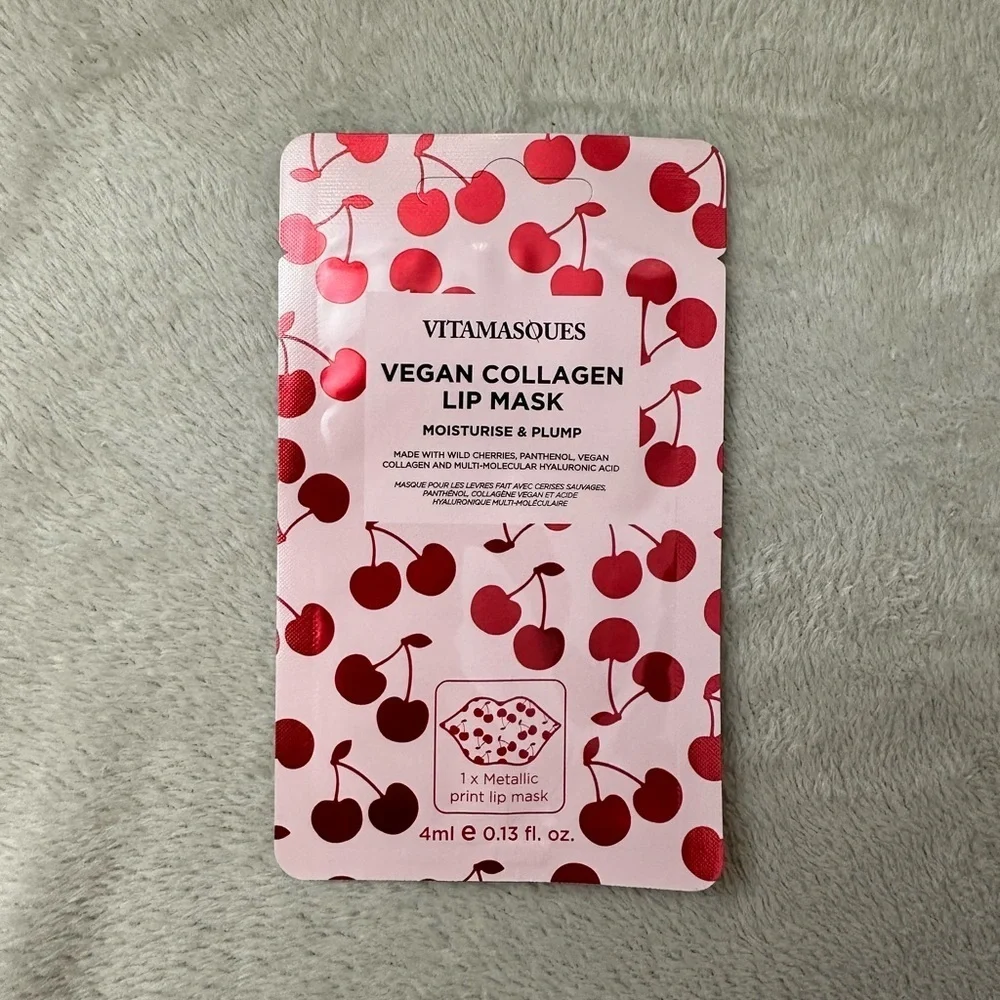 MakeUp Eraser effortlessly remove